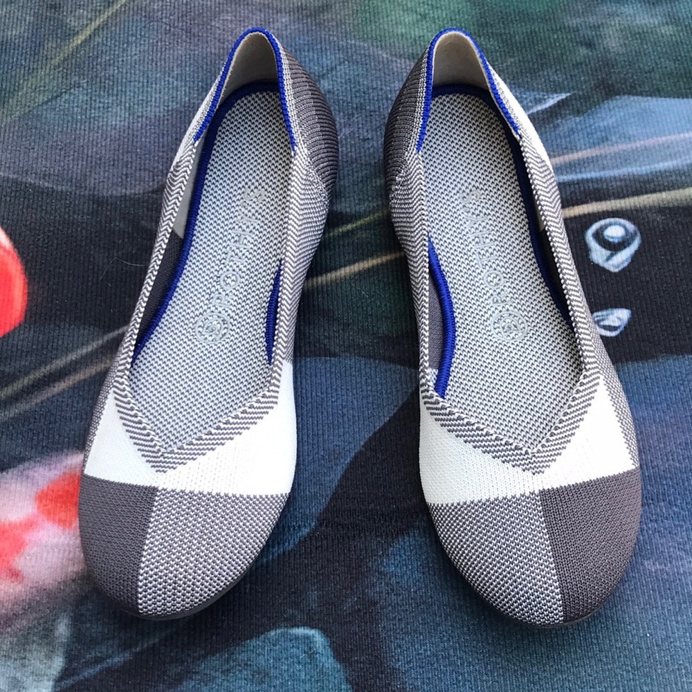 🐲💙 Rothy’s Multicolor Round Toe Flat